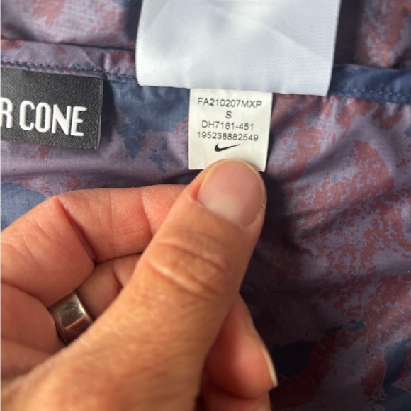 Nike ACG Cinder Cone Allover print jacket Obsidian/Moon fossil Windproof Small - Picture 8 of 9